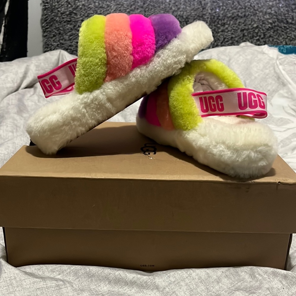 Brand new never worn paid 110$ asking 100$ lowest is 90$ 🙂 - Picture 1 of 4